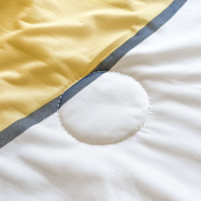 91家纺网 家纺一手货源 找家纺 博雅 2025新款A类大版数码印花冰丝凉席可组合凉感丝夏被-卡皮巴拉 月亮卡皮巴拉