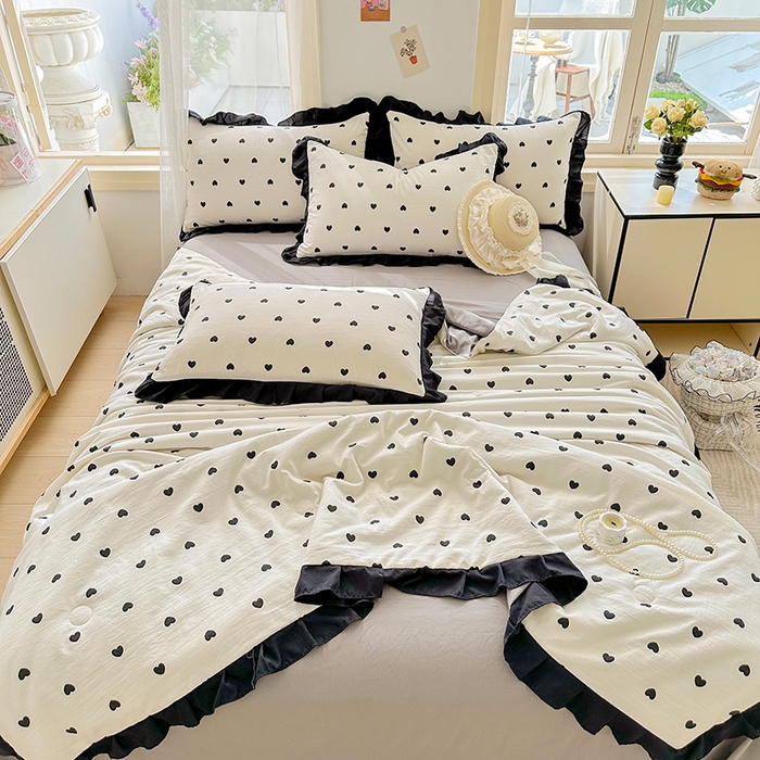 91家纺网 家纺一手货源 找家纺 佳一家纺 2025新款亲肤水洗棉夏被 爱心点点