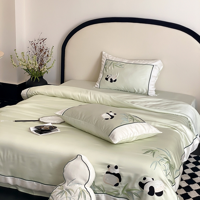 91家纺网 家纺一手货源 找家纺 MIU缪家居 2025新款60支兰精天丝四件套-熊猫与竹 熊猫与竹-清绿
