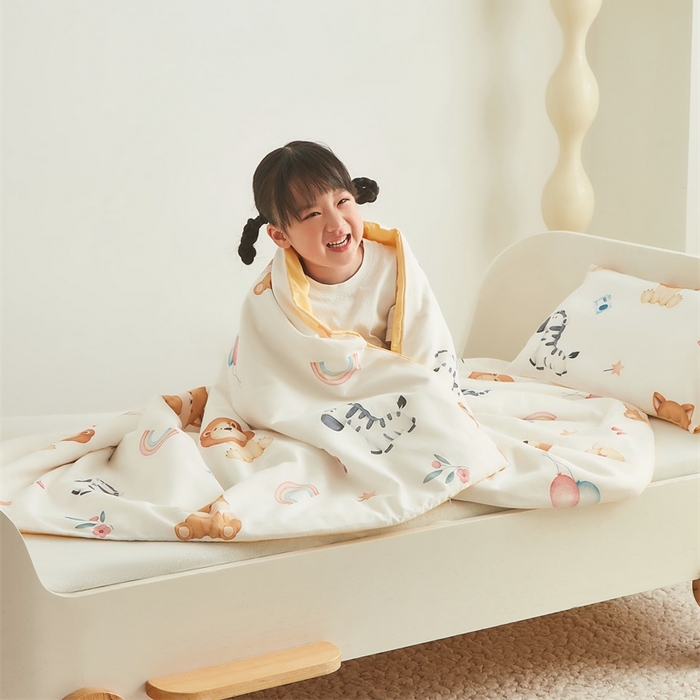 91家纺网 家纺一手货源 找家纺 艾佳宝贝 2025新款A类儿童全棉多功能单被套可拆式夏被四季被子 萌趣动物园