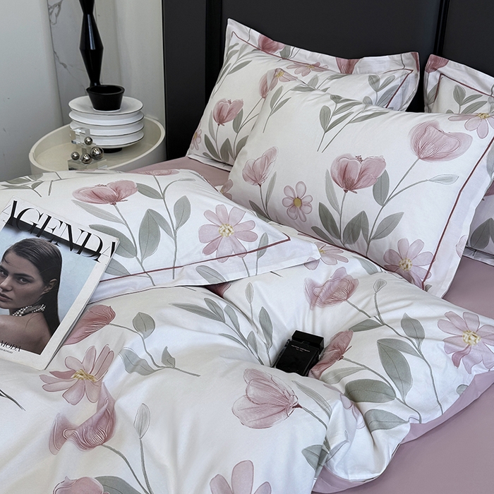 91家纺网 家纺一手货源 找家纺 乐蔻家纺 2025新款全棉13376数码印花四件套 夏恋（粉）