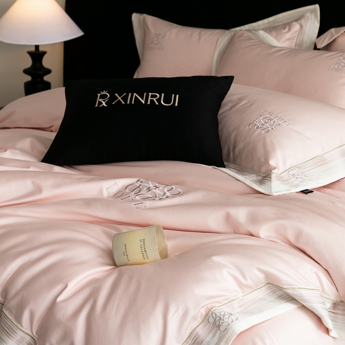 91家纺网 家纺一手货源 找家纺 馨蕊家居 2025新款100s高奢典藏简约全棉系列四件套-棉罗莎 棉罗莎-蔷薇粉