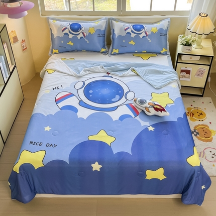 91家纺网 家纺一手货源 找家纺 博雅 2025新款A类大版数码印花冰丝凉席可组合凉感丝夏被-宇航员 梦想宇航员