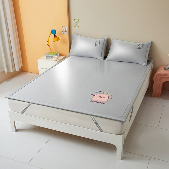 91家纺网 家纺一手货源 找家纺 （总）全季家居 2025新款5A抗菌碳光卡通贴布系列冰丝席