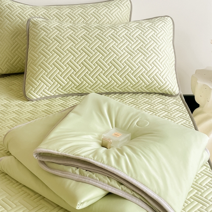 91家纺网 家纺一手货源 找家纺 欧邦2025新款纯色加厚乳胶床笠三件套 饼干花-果绿