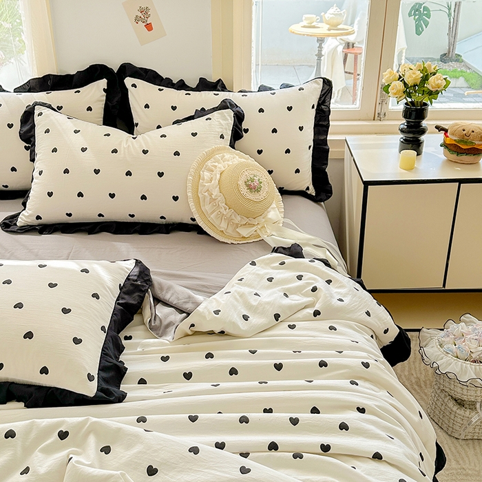 91家纺网 家纺一手货源 找家纺 佳一家纺 2025新款亲肤水洗棉夏被 爱心点点