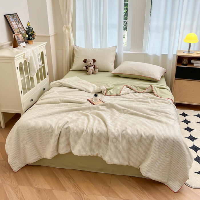 91家纺网 家纺一手货源 找家纺 （总）宜代光年 2025新款全棉提花大豆夏被（森韵）