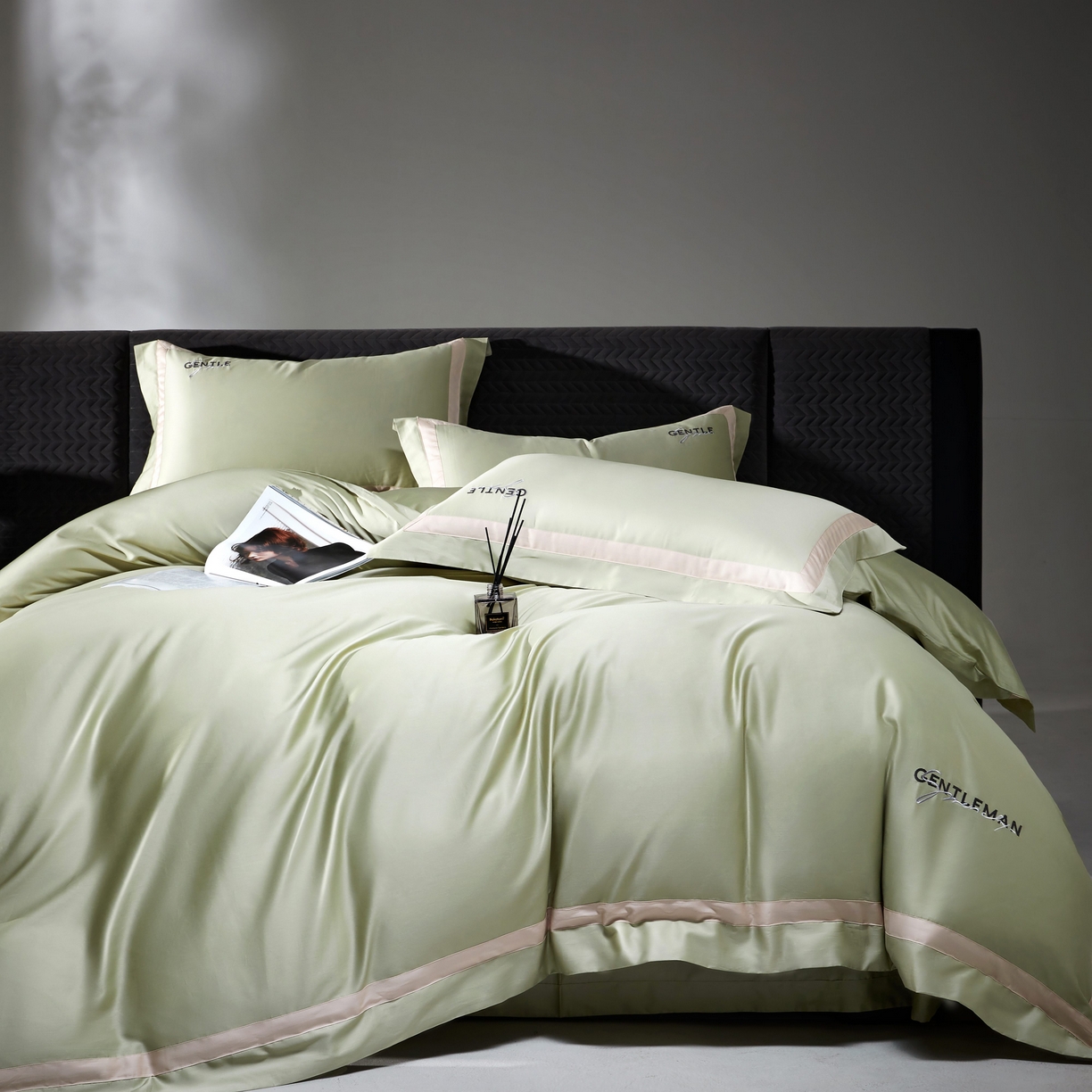 91家纺网 家纺一手货源 找家纺 佳汐蓝家纺 2025春夏新款新疆棉纯棉轻奢四件套（贴边款） 绿灰色