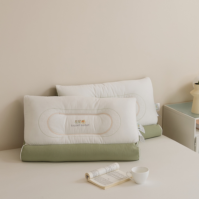 91家纺网 家纺一手货源 找家纺 2025新款星星荞护颈枕枕头枕芯 反牵引护颈枕-一对装（PE软管）