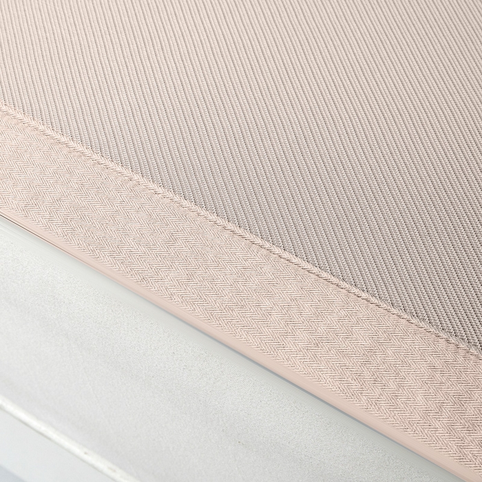 91家纺网 家纺一手货源 找家纺 全季家居 2025新款5A抗菌碳光卡通贴布系列冰丝席 床席款-胖脸猫咪-淡粉