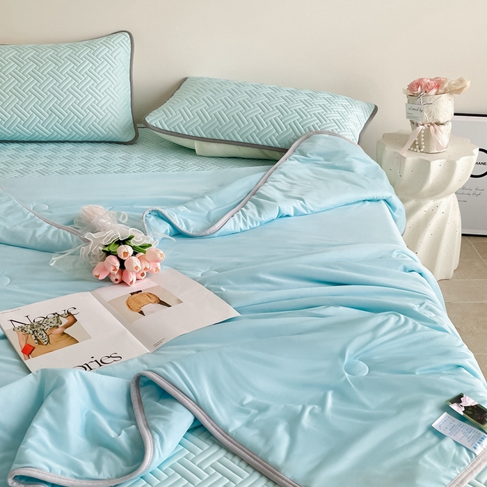 91家纺网 家纺一手货源 找家纺 欧邦2025新款纯色加厚乳胶床笠三件套 饼干花-湖蓝