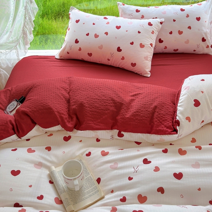 91家纺网 家纺一手货源 找家纺 仟网汇 2025新款亲肤舒适提花小竺棉彩竹棉彩竺棉系列四件套 彩竺棉-红爱心