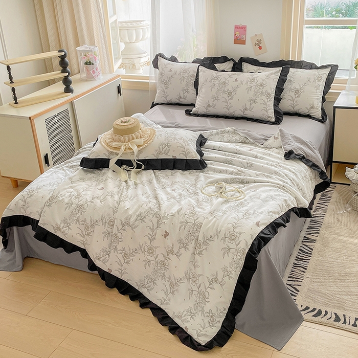 91家纺网 家纺一手货源 找家纺 佳一家纺 2025新款亲肤水洗棉夏被 花恋