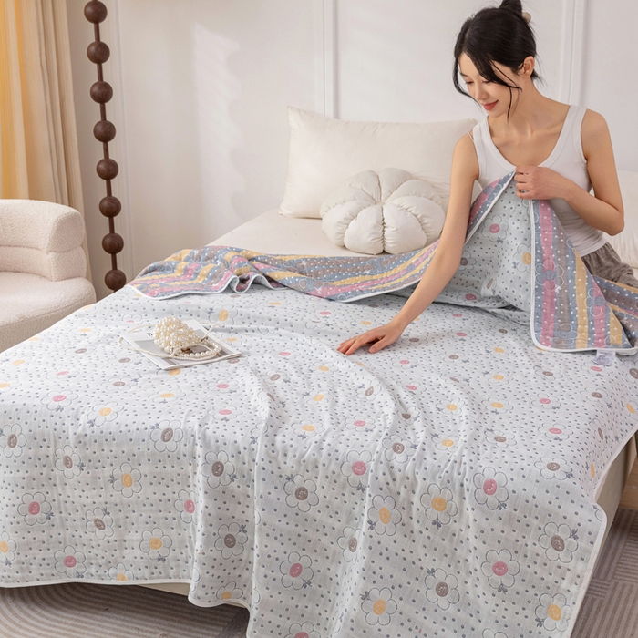 91家纺网 家纺一手货源 找家纺 乐家毛巾被（工厂自产自销） 2025春夏新款亲肤舒适六层纱布被 点点花花