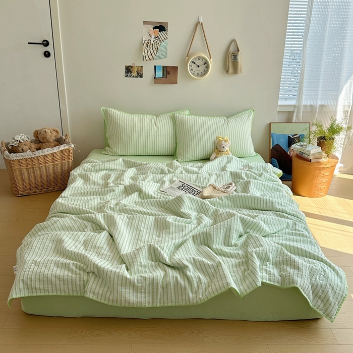 91家纺网 家纺一手货源 找家纺   曼町家居2025新款全棉水洗棉提花贝壳边夏被系列 青竹碧