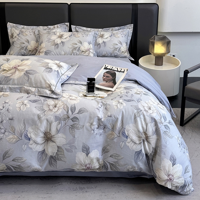 91家纺网 家纺一手货源 找家纺 乐蔻家纺 2025新款全棉13376数码印花四件套 初雪（兰）