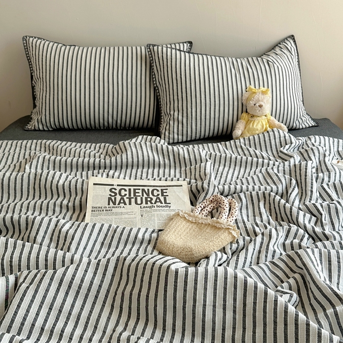 91家纺网 家纺一手货源 找家纺   曼町家居2025新款全棉水洗棉提花贝壳边夏被系列 黛墨灰