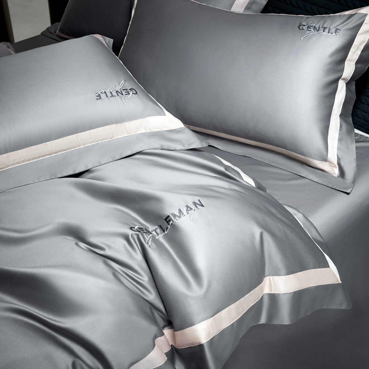 91家纺网 家纺一手货源 找家纺 佳汐蓝家纺 2025春夏新款新疆棉纯棉轻奢四件套（贴边款） 低音灰