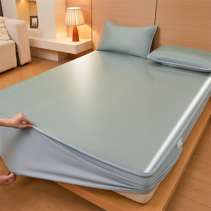 91家纺网 家纺一手货源 找家纺 2025夏季新品纯色冰藤床笠三件套凉感冰丝床笠席子单件床罩 冰藤床笠-丝绒绿