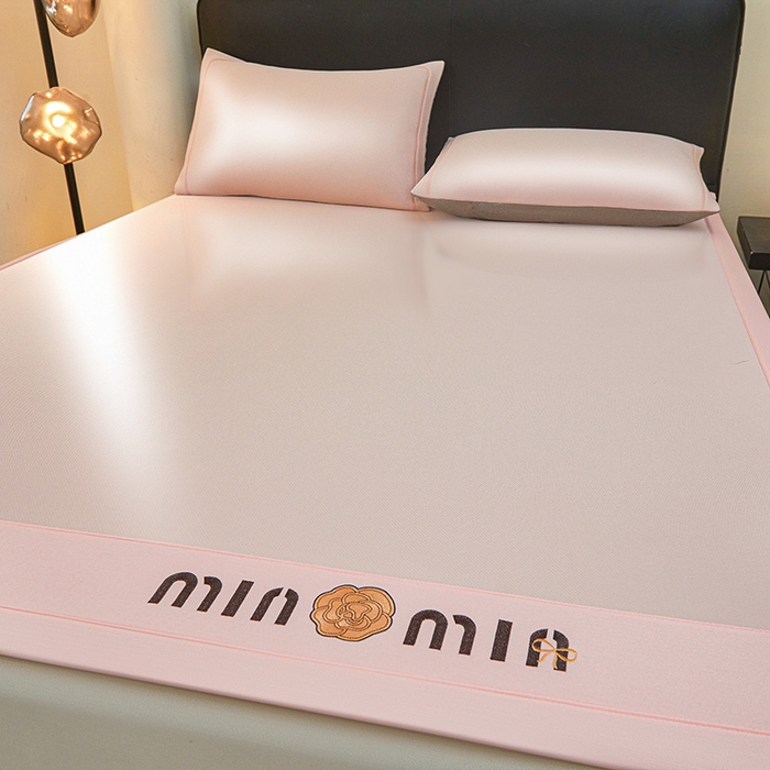 91家纺网 家纺一手货源 找家纺 全季家居 2025新款全季家居5A抗菌min系列凉感冰丝席 床席-淡粉