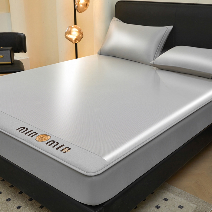 91家纺网 家纺一手货源 找家纺 全季家居 2025新款全季家居5A抗菌min系列凉感冰丝席 床笠-银灰