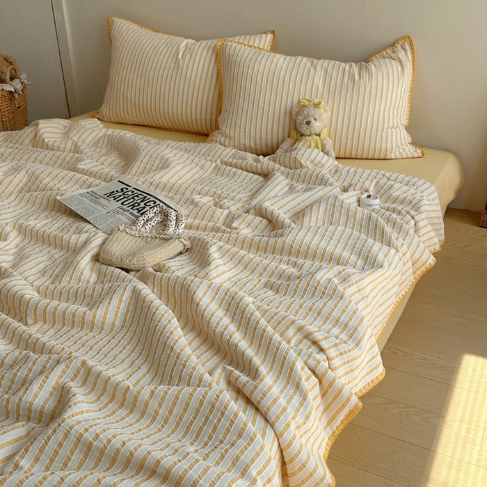 91家纺网 家纺一手货源 找家纺   曼町家居2025新款全棉水洗棉提花贝壳边夏被系列 流萤橙