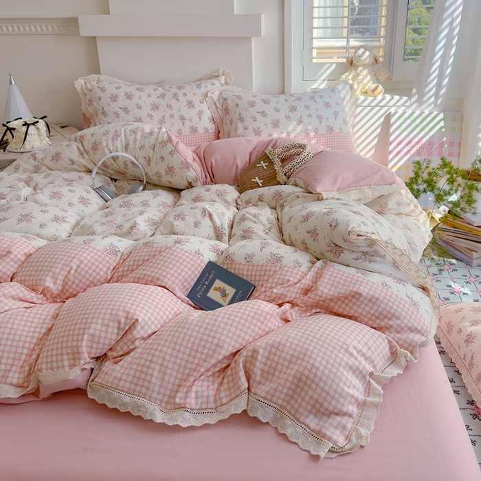 91家纺网 家纺一手货源 找家纺 竹合家纺 2025新款春日碎花法式镂空花边款式提花皱皱四件套 法式-粉格花园