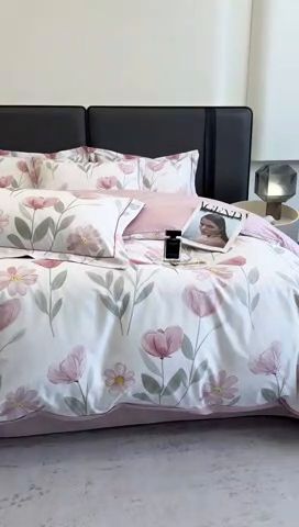 91家纺网 家纺一手货源 找家纺 乐蔻家纺 2025新款全棉13376数码印花四件套 夏恋（粉）