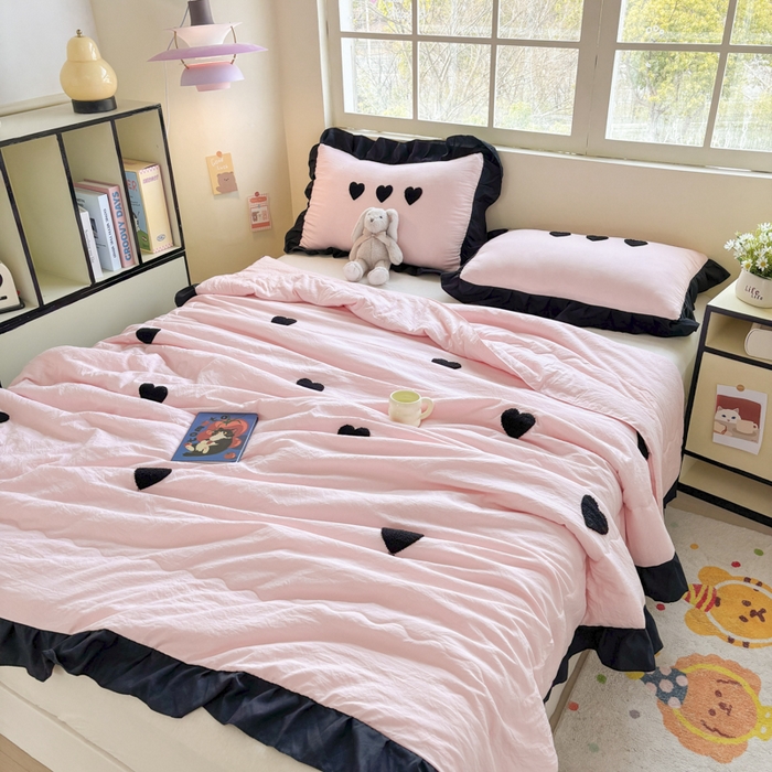 91家纺网 家纺一手货源 找家纺 老K (原美阁） 2025新款毛巾绣韩版单夏被空调被单品 爱心-粉