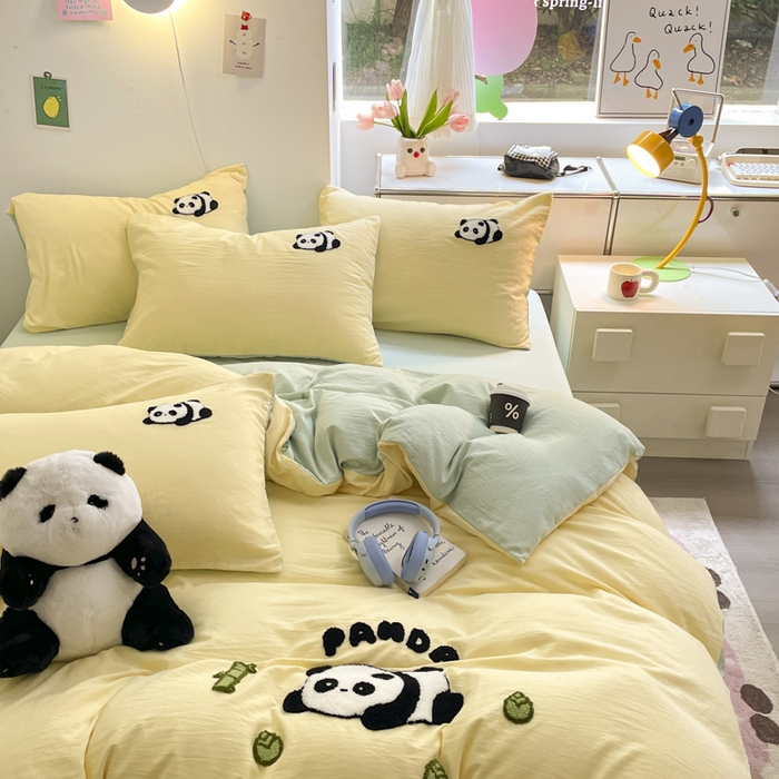 91家纺网 家纺一手货源 找家纺 优卡迪家纺馆 2025新款水洗棉毛巾绣四件套（下载文件夹包含买家秀） 淘气熊猫-黄