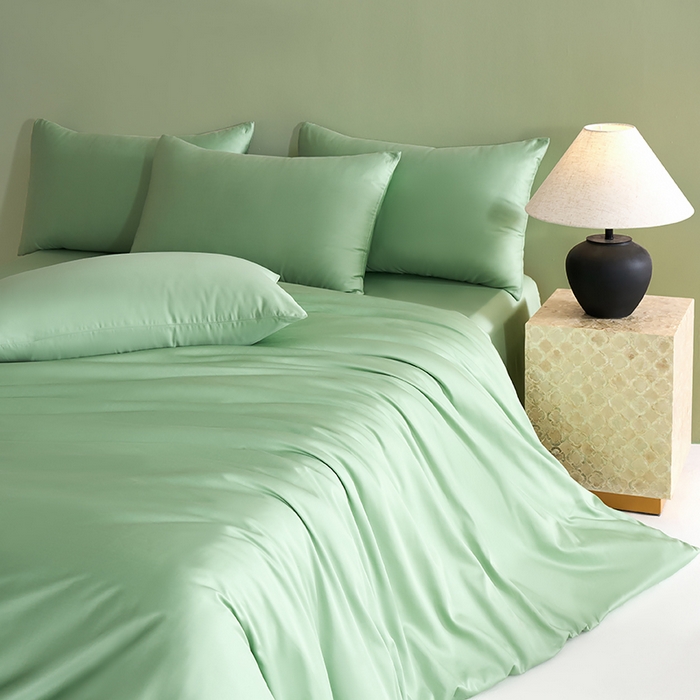 91家纺网 家纺一手货源 找家纺 闲鱼家纺 2025新款亲肤舒适60S黑标A类全棉纯色四件套单被套单床笠-风格一单被套单床笠-风格二 翠微绿