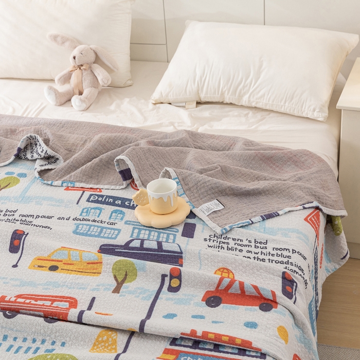 91家纺网 家纺一手货源 找家纺 乐家毛巾被（工厂自产自销） 2025春夏新款三层全棉纯棉印花毛巾被 卡通车