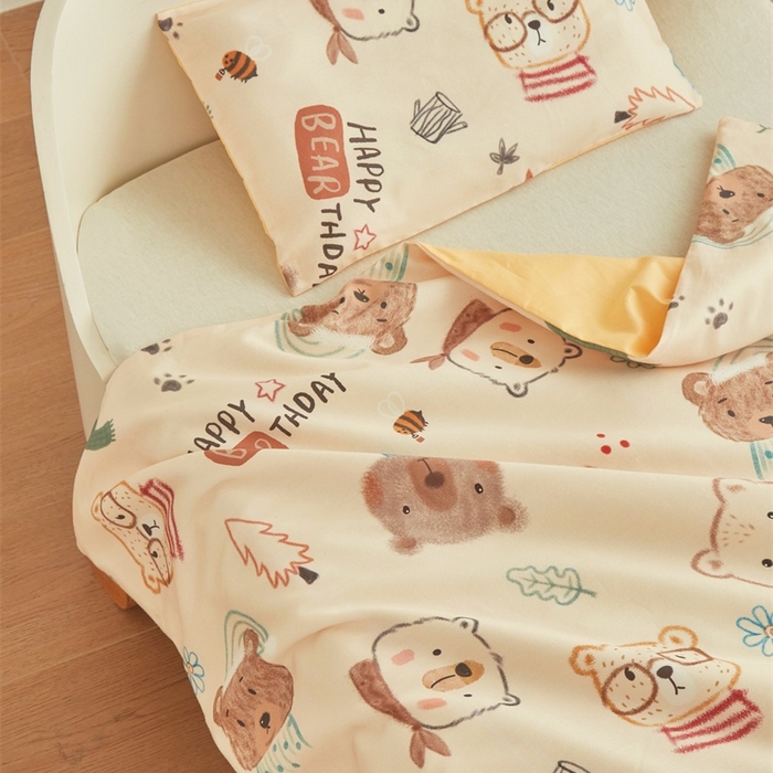 91家纺网 家纺一手货源 找家纺 艾佳宝贝 2025新款A类儿童全棉多功能单被套可拆式夏被四季被子 憨憨萌熊