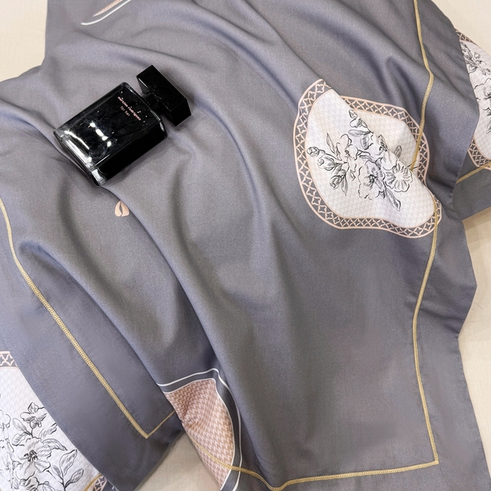 91家纺网 家纺一手货源 找家纺 乐蔻家纺 2025新款全棉13376数码印花四件套 绣缘