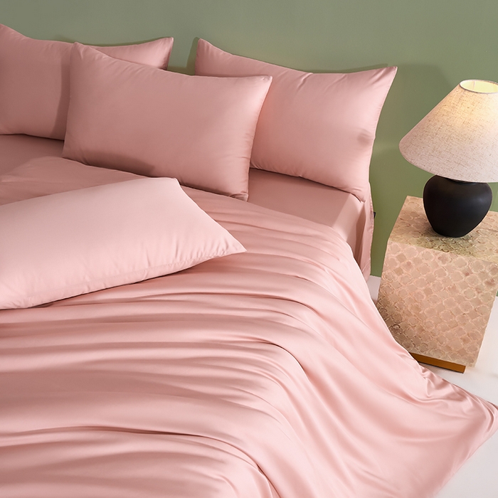 91家纺网 家纺一手货源 找家纺 闲鱼家纺 2025新款亲肤舒适60S黑标A类全棉纯色四件套单被套单床笠-风格一单被套单床笠-风格二 暖心粉