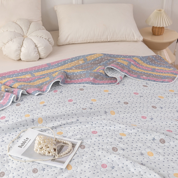 91家纺网 家纺一手货源 找家纺 乐家毛巾被（工厂自产自销） 2025春夏新款亲肤舒适六层纱布被 点点花花