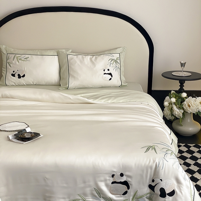 91家纺网 家纺一手货源 找家纺 MIU缪家居 2025新款60支兰精天丝四件套-熊猫与竹 熊猫与竹-爽白