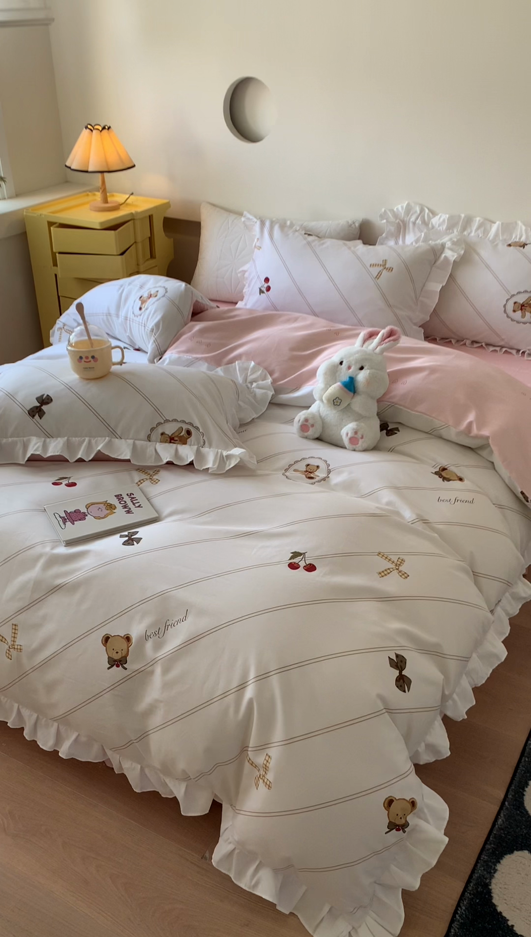 91家纺网 家纺一手货源 找家纺 2025新款公主风四件套全棉纯棉白花边被套床单款式三件套 悠然小贝