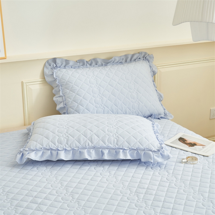 91家纺网 家纺一手货源 找家纺 恒爱家纺 2025新款A类泡泡纱床盖-杜鹃 天空蓝