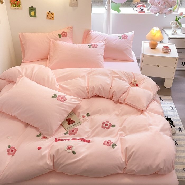 91家纺网 家纺一手货源 找家纺 优卡迪家纺馆 2025新款水洗棉毛巾绣四件套（下载文件夹包含买家秀） 国色天香-玉粉