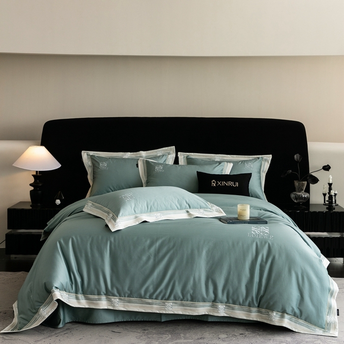 91家纺网 家纺一手货源 找家纺 馨蕊家居 2025新款100s高奢典藏简约全棉系列四件套-棉罗莎 棉罗莎-北卡蓝