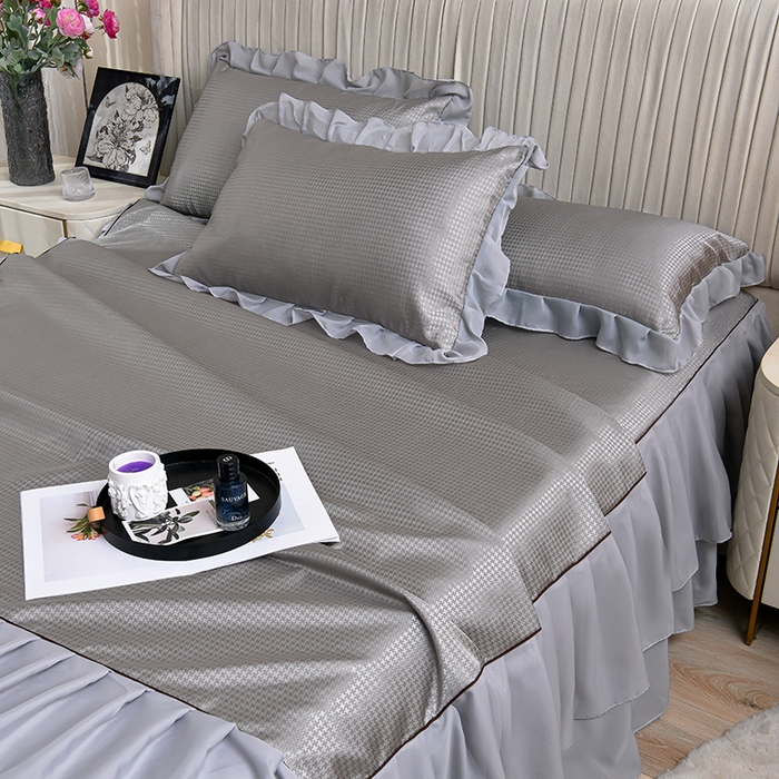 91家纺网 家纺一手货源 找家纺 家之硕家纺 2025新款冰丝凉席床裙款三件套 高级灰