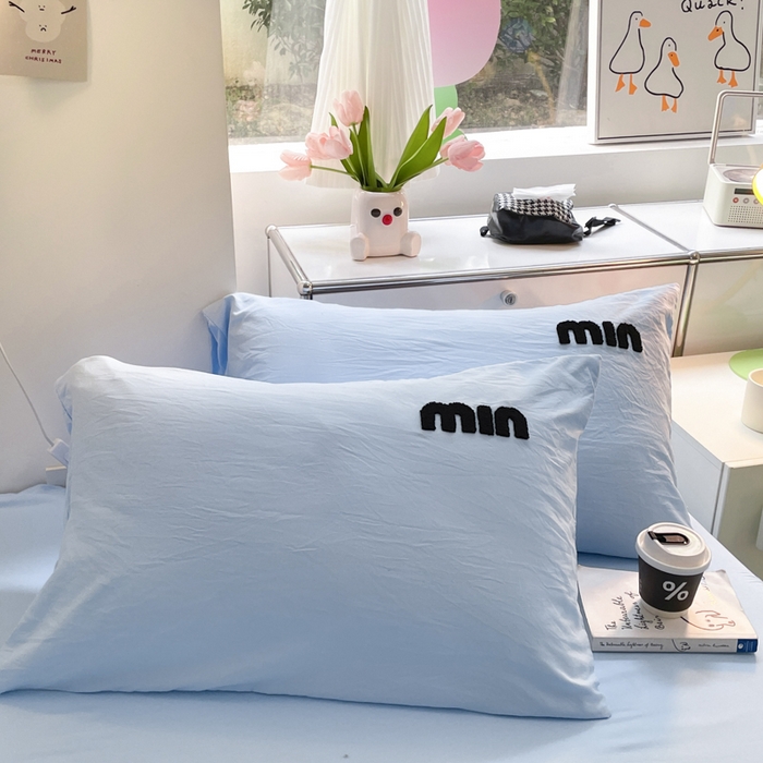 91家纺网 家纺一手货源 找家纺 优卡迪家纺馆 2025新款水洗棉毛巾绣四件套（下载文件夹包含买家秀） 迷你情结-蓝