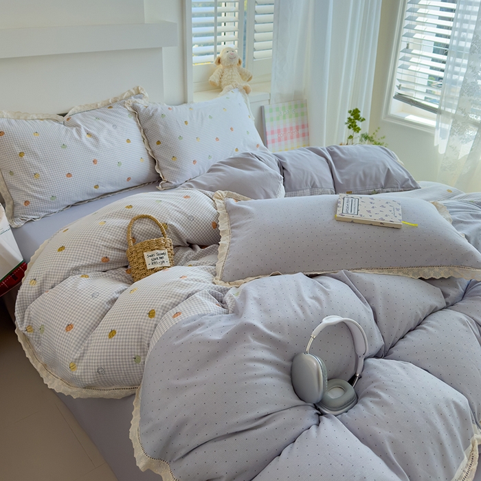 91家纺网 家纺一手货源 找家纺 竹合家纺 2025新款春日碎花法式镂空花边款式提花皱皱四件套 法式-小南瓜灰