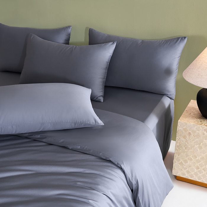 91家纺网 家纺一手货源 找家纺 闲鱼家纺 2025新款亲肤舒适60S黑标A类全棉纯色四件套单被套单床笠-风格一单被套单床笠-风格二 远山灰