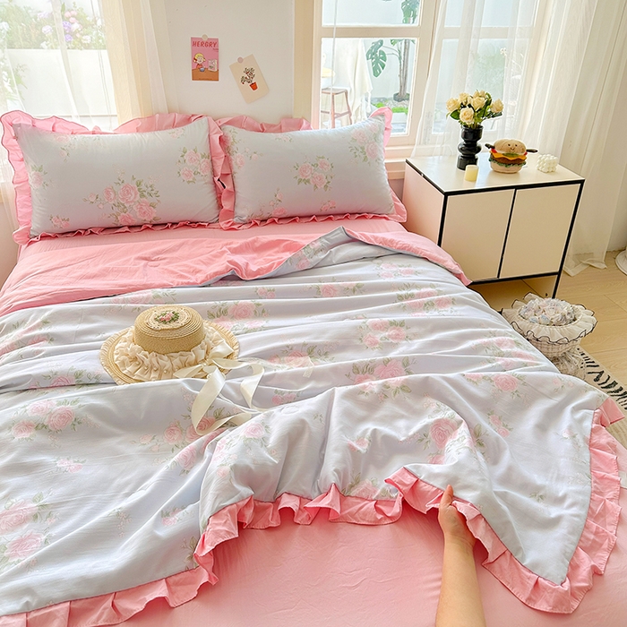 91家纺网 家纺一手货源 找家纺 佳一家纺 2025新款亲肤水洗棉夏被 倾城之恋