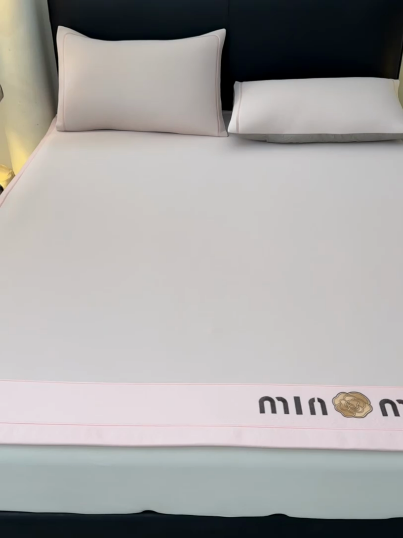 91家纺网 家纺一手货源 找家纺 全季家居 2025新款全季家居5A抗菌min系列凉感冰丝席 床席-淡粉