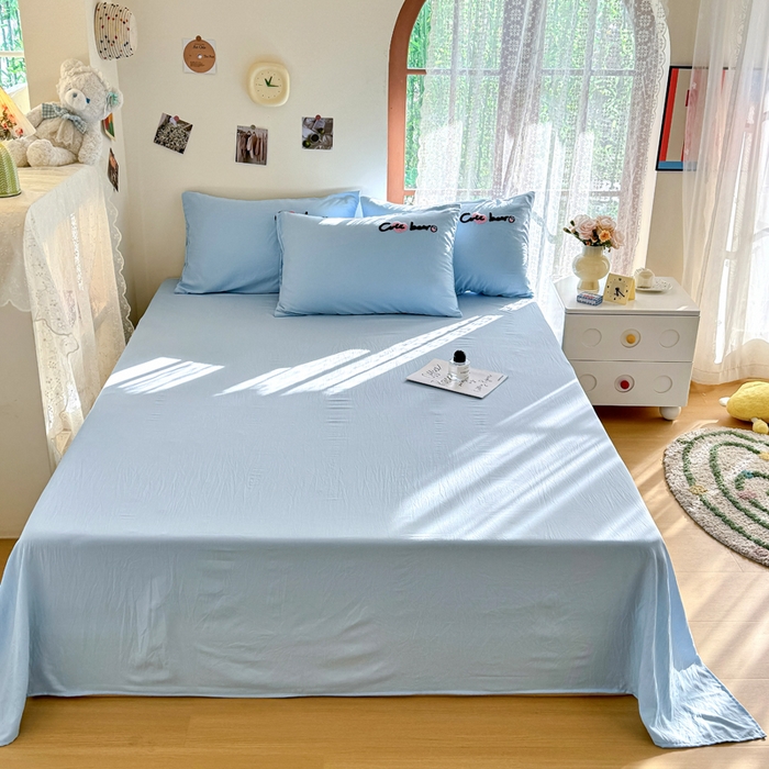 91家纺网 家纺一手货源 找家纺 优卡迪家纺馆 2025新款水洗棉毛巾绣四件套（下载文件夹包含买家秀） 开心熊-天空蓝