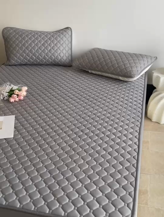 91家纺网 家纺一手货源 找家纺 欧邦2025新款纯色加厚乳胶床笠三件套 方格-深灰