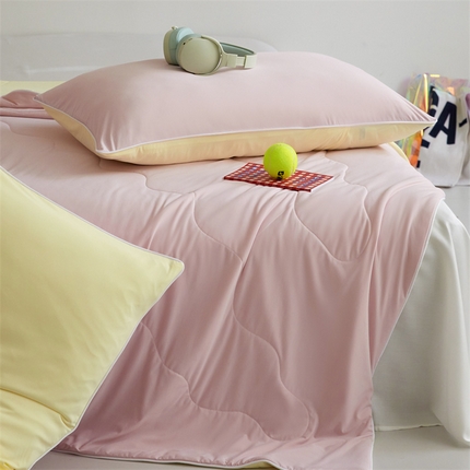 头等舱  2025新款4.0版凉感A类锦氨（165克）55大豆抗菌夏被配礼盒 浅豆沙拼米黄